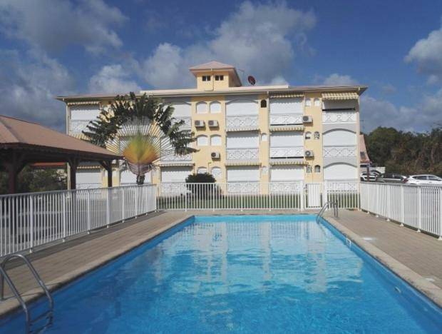 Gîte pour 3 personnes, avec jardin ainsi que vue et piscine dans Anse Corps de Garde - 2