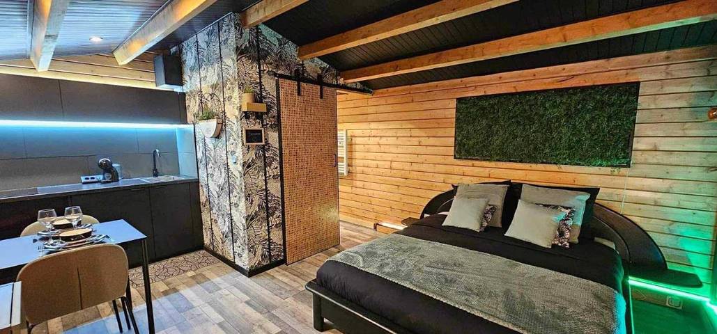 Chalet pour 2 personnes, avec jardin ainsi que terrasse et vue