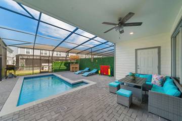 Glamping for 12 Guests in Four Corners, Central Florida, Picture 1