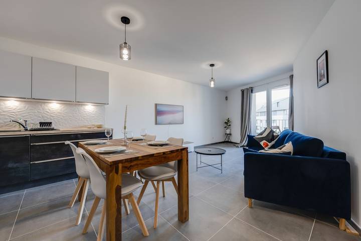Ganze Ferienwohnung, Ferienwohnung für 4 Personen mit Terrasse in Annecy, Annecy (Gemeinde)