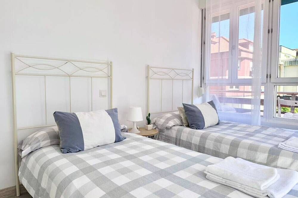 Entire apartment, El Patuco in Somo, Ribamontán al Mar