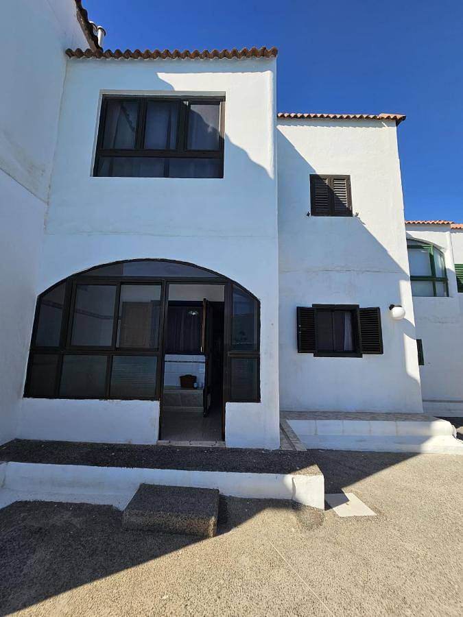 Apartamento de vacaciones para 6 personas, con terraza además de piscina para niños y piscina - 1