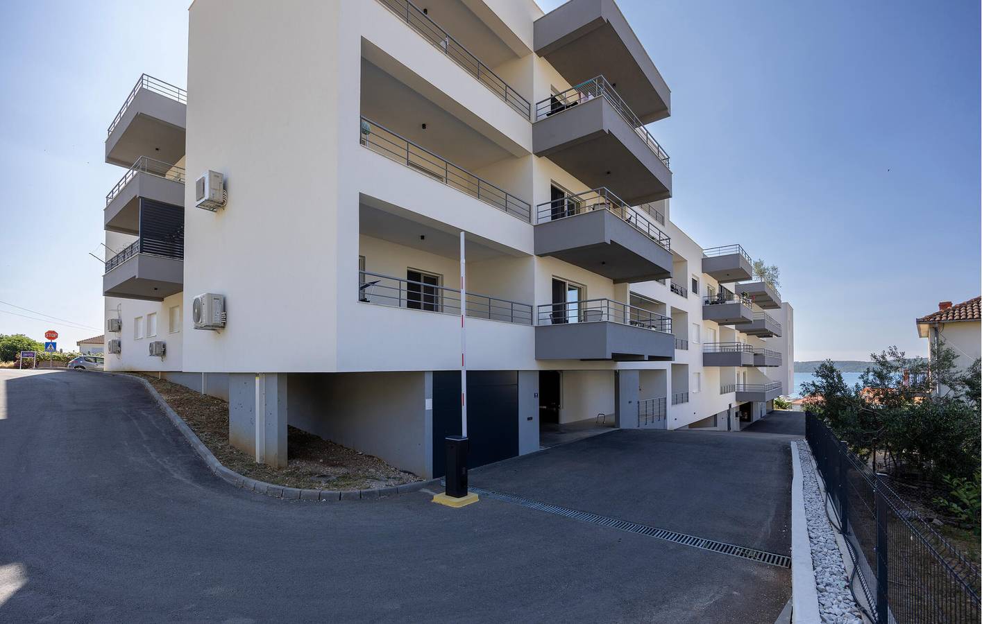Ganze Ferienwohnung, Ferienwohnung für 5 Personen mit Terrasse in Trogir, Split-Dalmatien