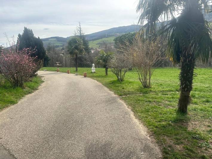 Maison d’hôte pour 2 personnes, avec terrasse ainsi que vue et jardin dans Parc Naturel Régional du Pilat - 2