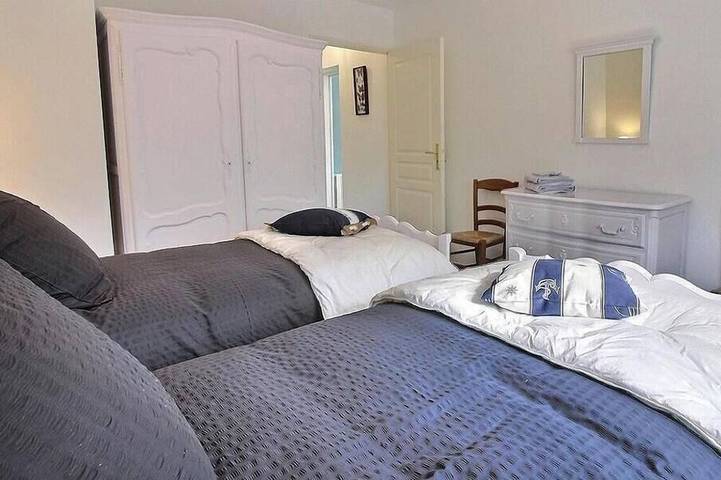 Location de vacances pour 4 personnes, avec terrasse et jardin dans Plage de l'île-à-Poule - 4