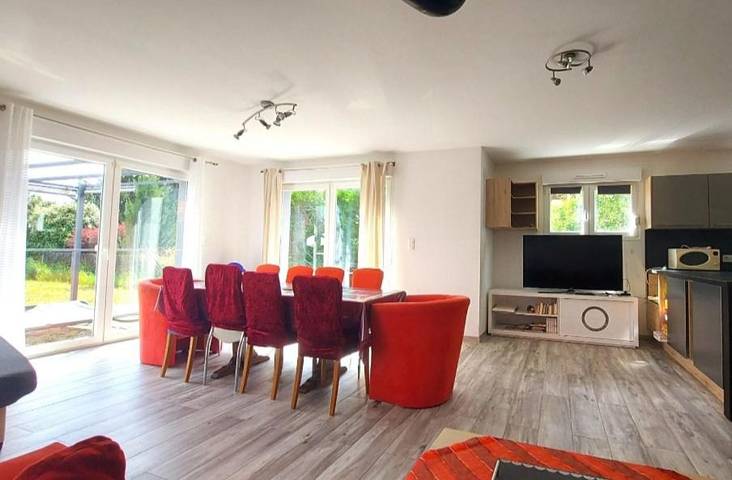 Appartement de vacances pour 10 personnes, avec vue ainsi que jardin et balcon