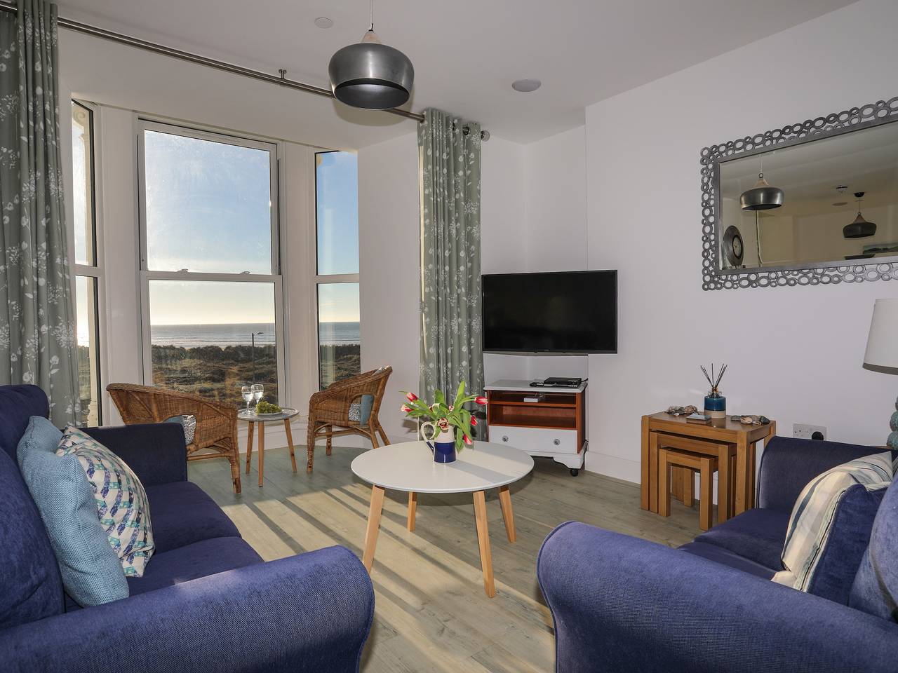 Entire apartment, Sandcastles in Barmouth, Snowdonia