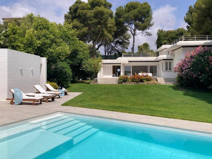 Casa rural para 11 personas, con Terraza y Jardín además de Piscina y Vistas en San Vicente de Calders