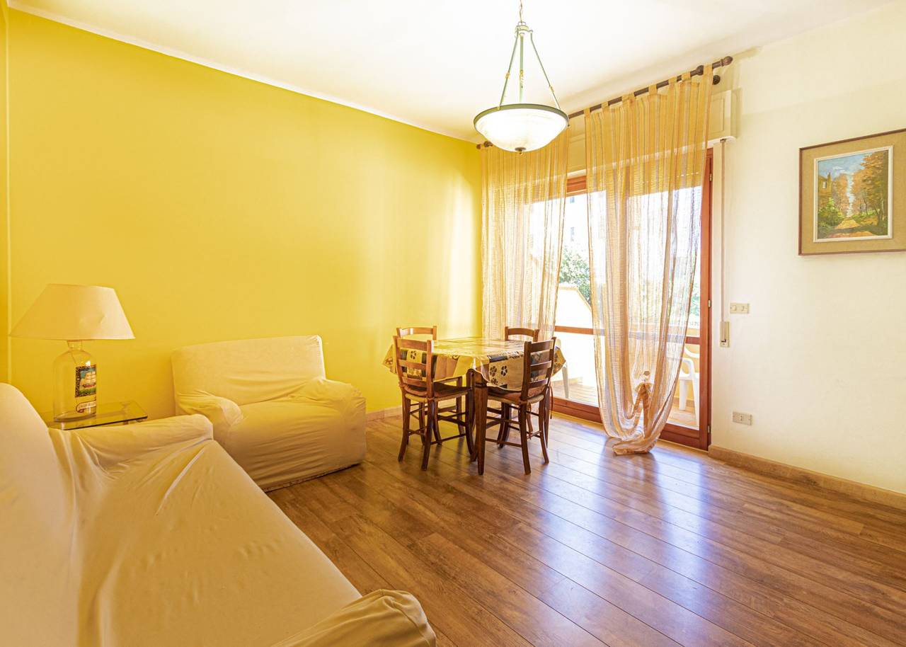 Ganze Ferienwohnung, Ferienwohnung für 5 Personen mit Garten in Marina di Campo, Campo nell'Elba