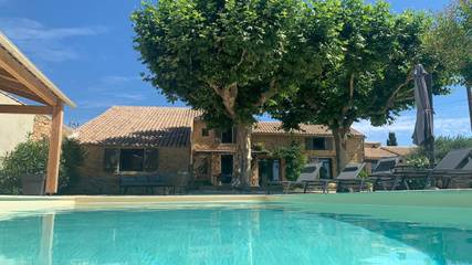 Chambre d’hôte pour 3 personnes, avec piscine ainsi que vue et jardin à Tresques