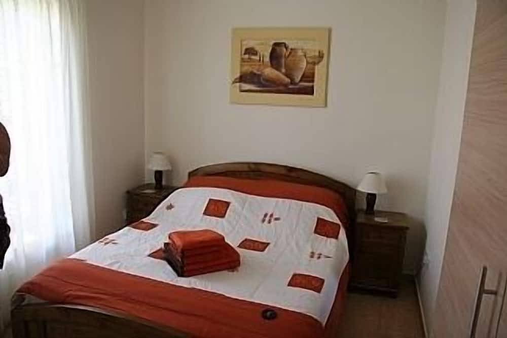 Bella villa con piscina nella zona delle tombe dei re in Pafo, Sud di Cipro