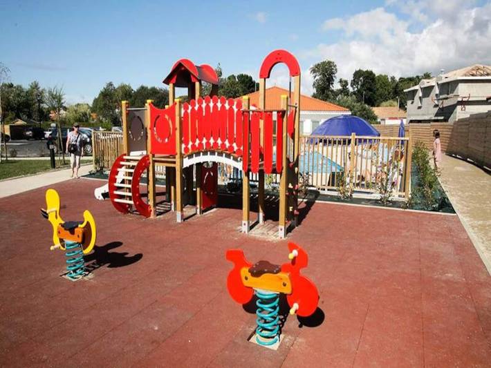 Appartement de vacances pour 6 personnes, avec piscine et terrasse, animaux acceptés