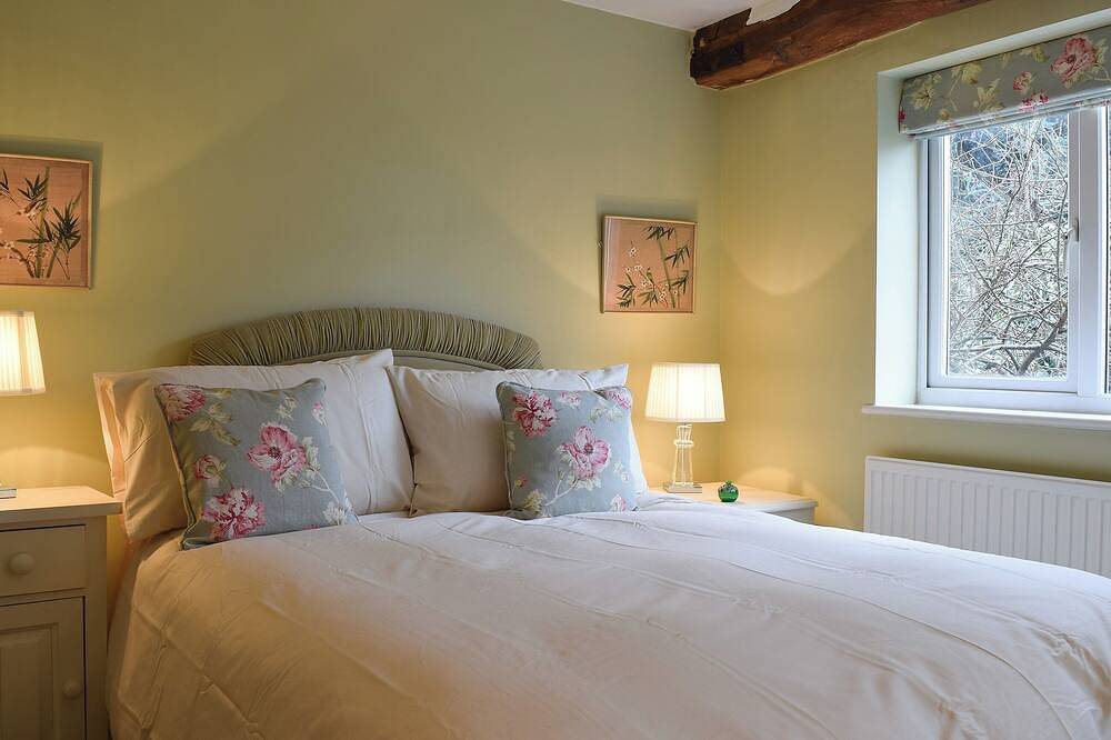 3 bedroom accommodation in Stratford-Upon-Avon in Stratford upon Avon, Warwickshire