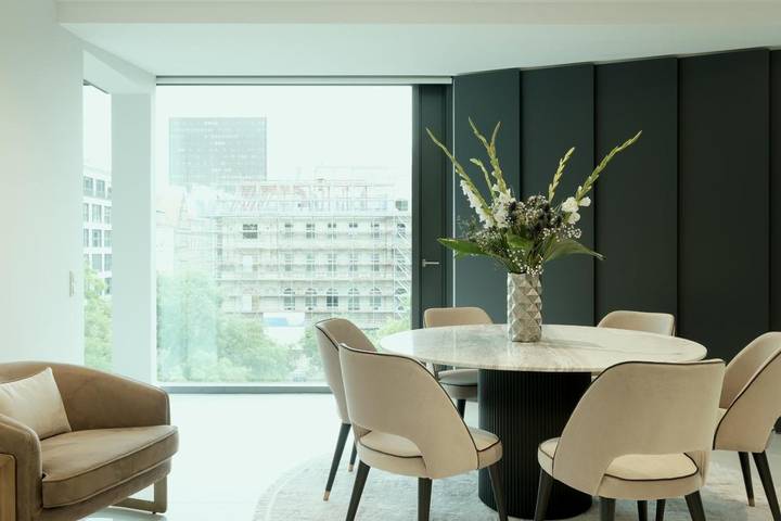 Ferienwohnung für 6 Personen, mit Balkon und Terrasse sowie Ausblick am Brandenburger Tor