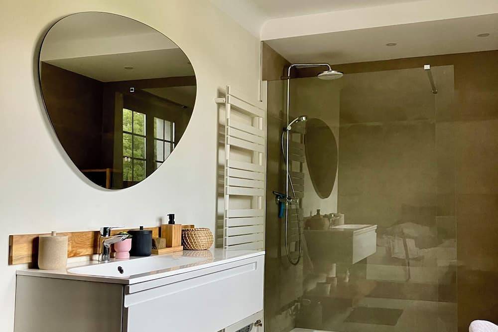 Chambre chez l’habitant, suite parentale de 20 m² avec salle d’eau personnelle in Tosse, Côte d’Argent