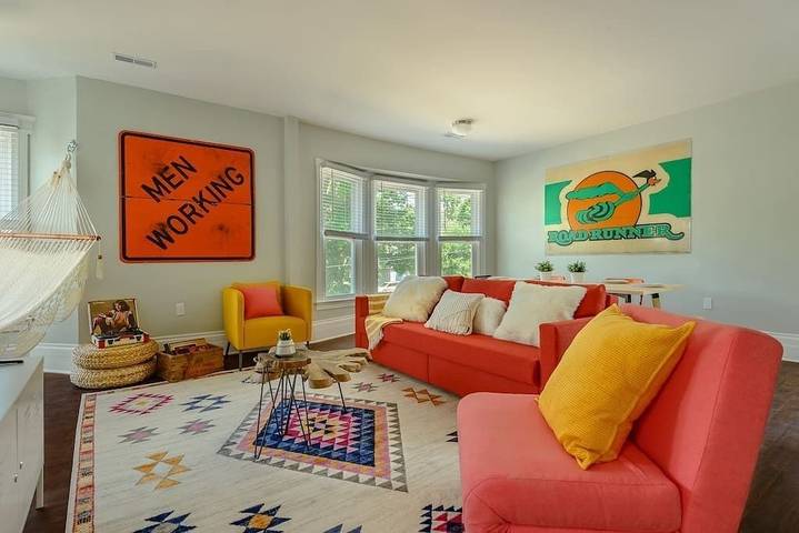 Vacation rental for 18 people, with terrace in Detroit