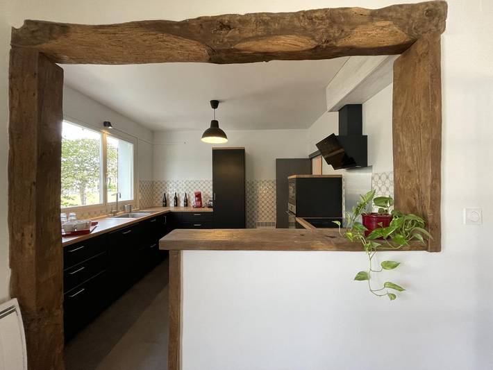 Gîte pour 11 personnes, avec jardin et terrasse à Saint-Jean-le-Vieux - 4