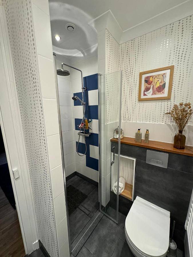 Gîte pour 2 personnes, avec jardin et vue, adapté aux familles à Saint-Martin-de-Ribérac - 4