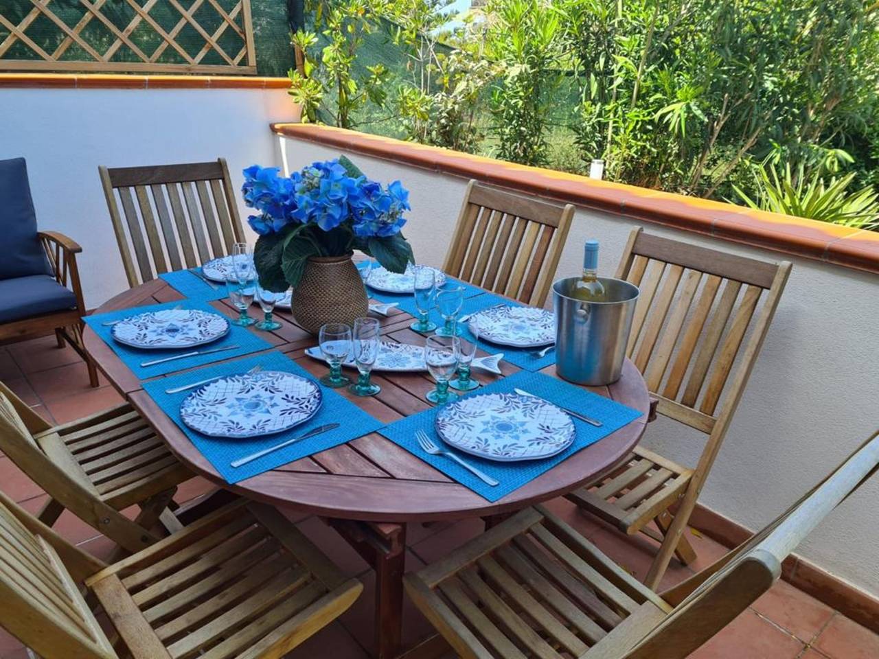 Casa de vacaciones 'Villino Le Ortensie' con vistas al mar, jardín y aire acondicionado in Stintino, Nurra