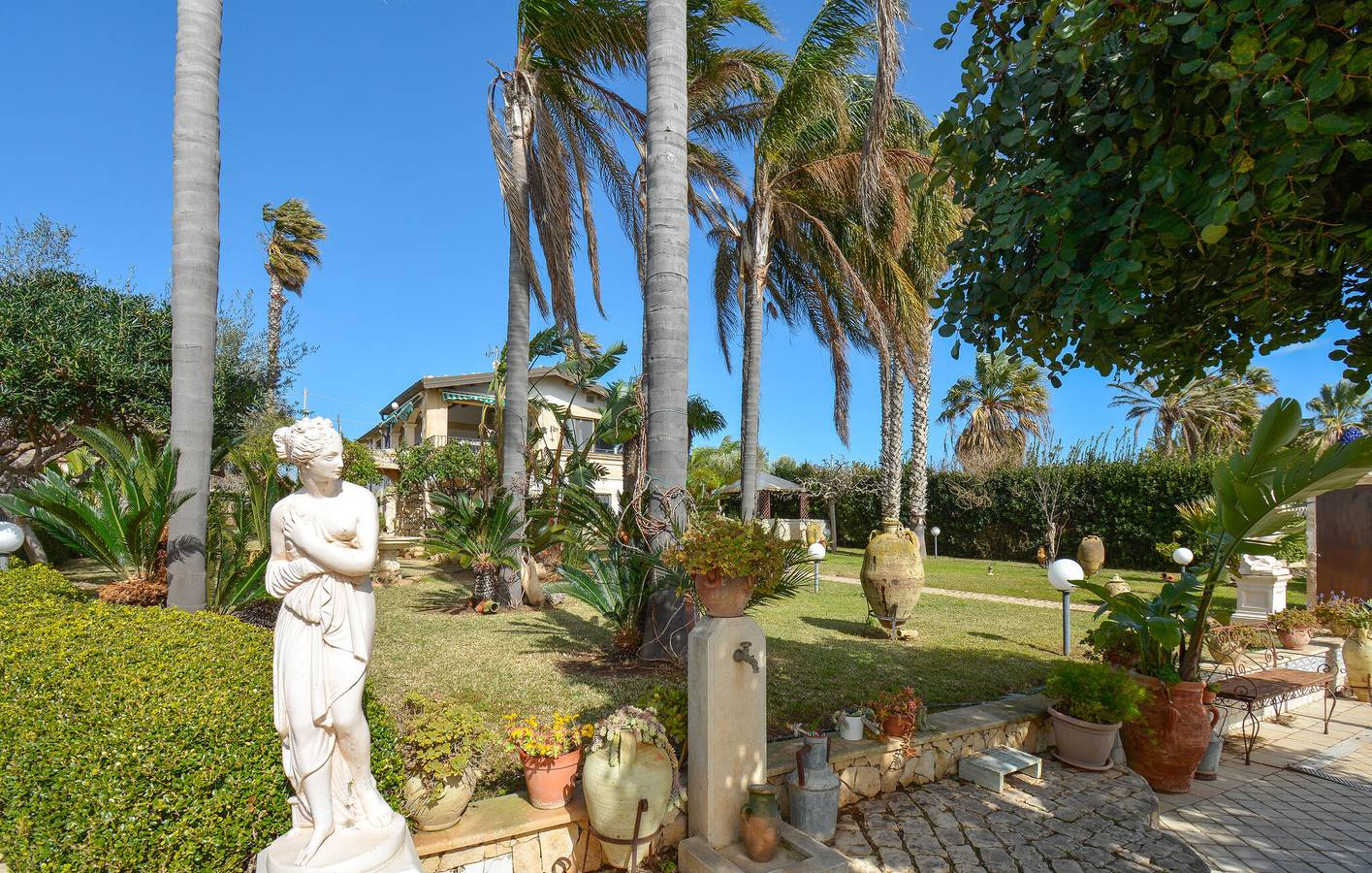 Gemütliche Ferienwohnung, 2 km vom Strand entfernt, mit Klimaanlage und WLAN in Cava d'Aliga, Ragusa Provinz