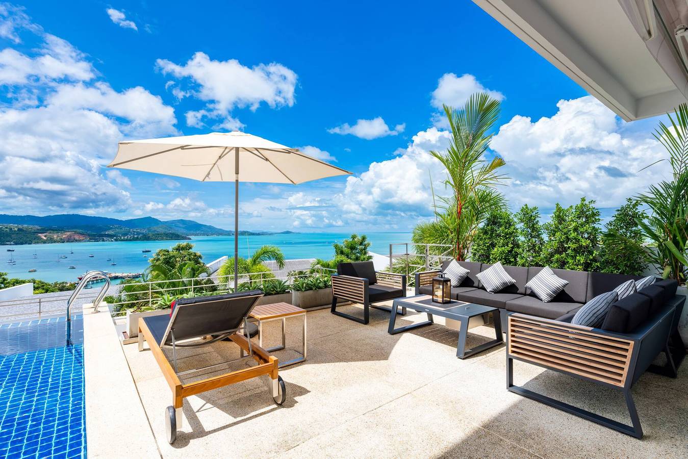 Ganze Wohnung, Luxuriöses Apartment Ab mit Meerblick in den Unique Residences in Koh Samui