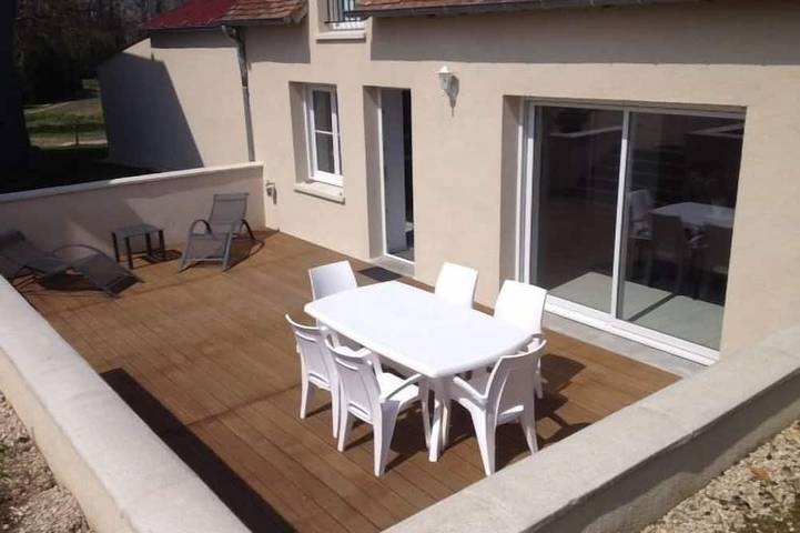 Gîte pour 6 personnes, avec Terrasse et Jardin à Saint-Romain-sur-Cher