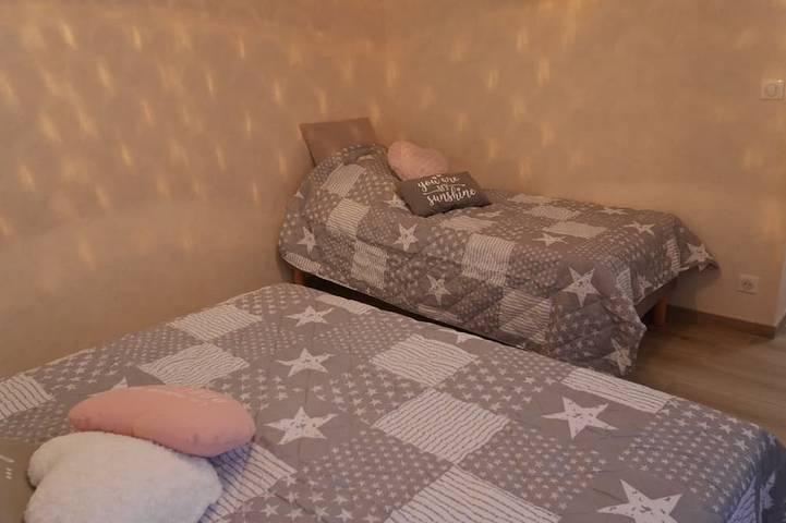 Location de vacances pour 13 personnes, avec jardin à Chablis - 4