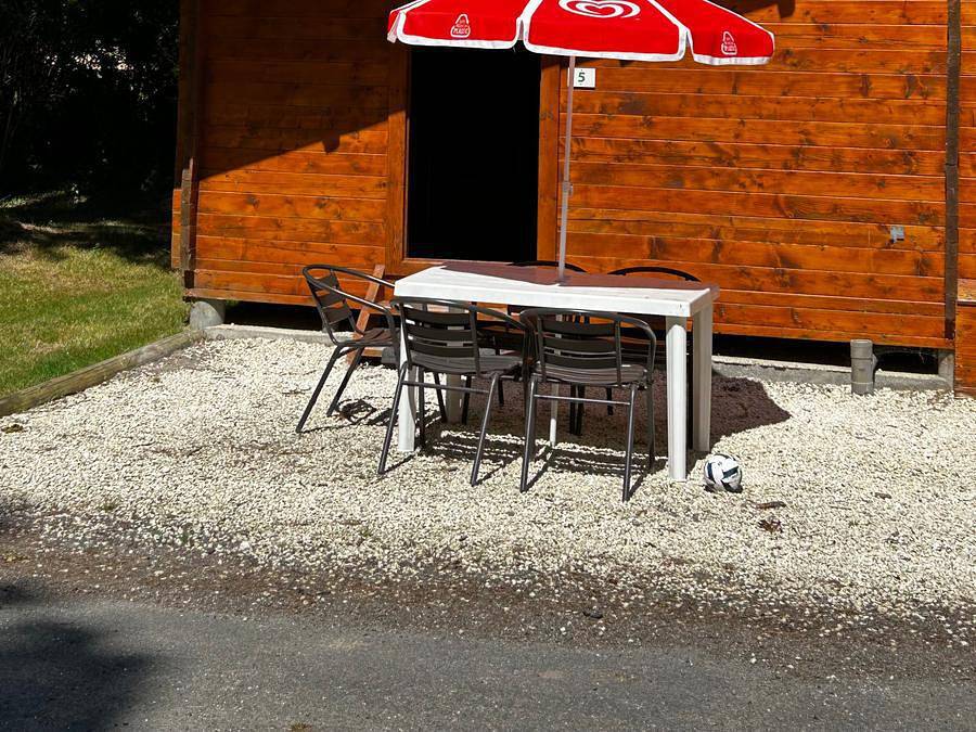 Camping Les 2 Salamandres - Hébergement 5 personnes - Cabane in Arces, Région de Saintes