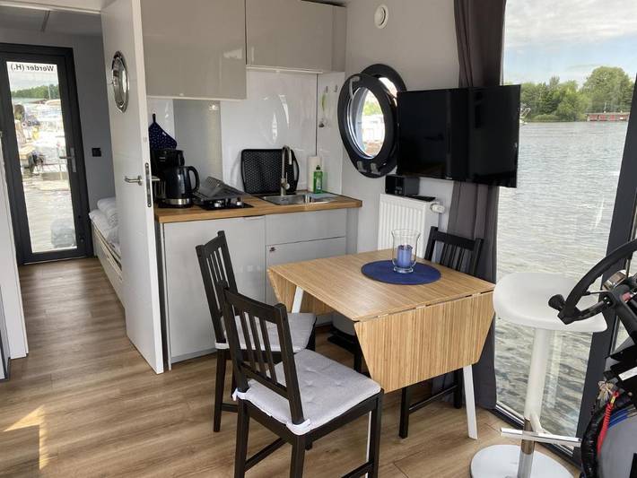 Boot für 6 Personen, mit Terrasse und Ausblick in Schweden - 4
