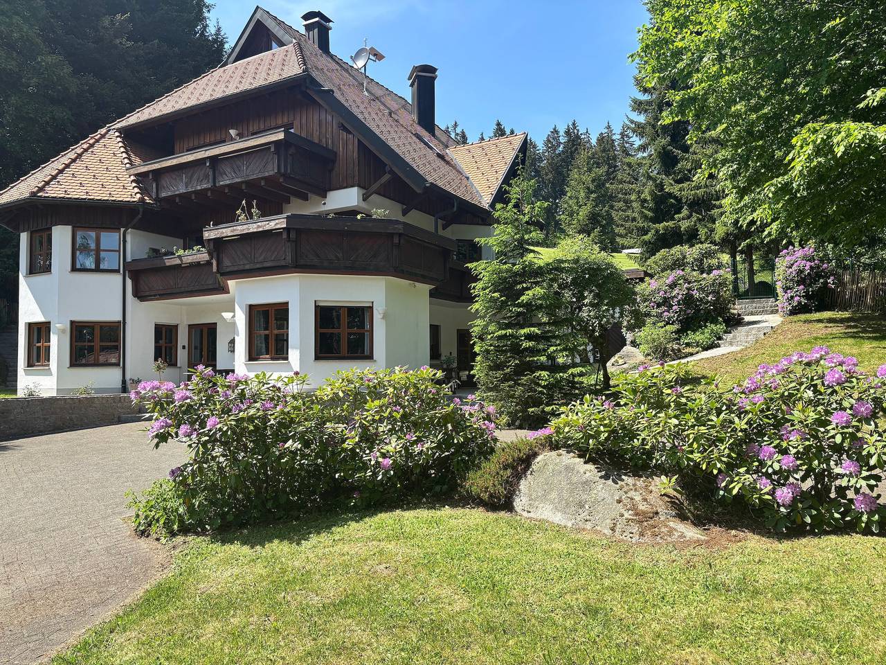 Apartamento entero, Apartamento 'Auszeit Im Schwarzwald' con terraza privada, jardín compartido y Wi-Fi in Schonach im Schwarzwald, Selva Negra (zona sur)