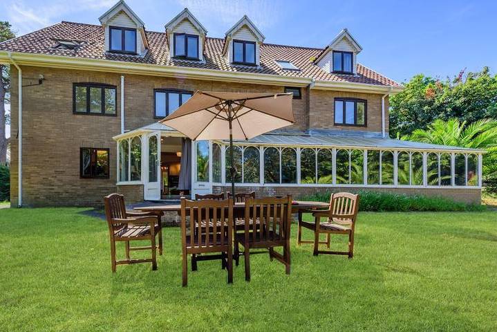 Vacation apartment for 6 people, with Terrace and Yard in Mumbles