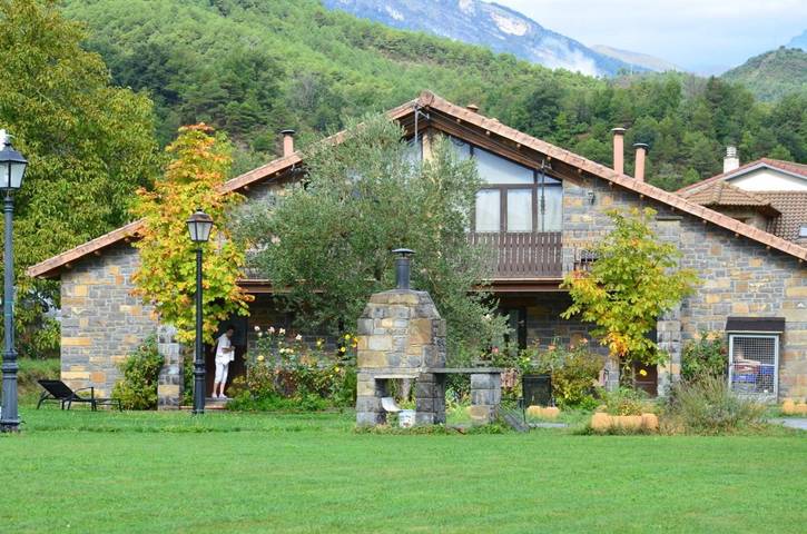 Casa rural para 5 personas, con Balcón y Terraza además de Jardín y Sauna en Parque nacional de Ordesa y Monte Perdido