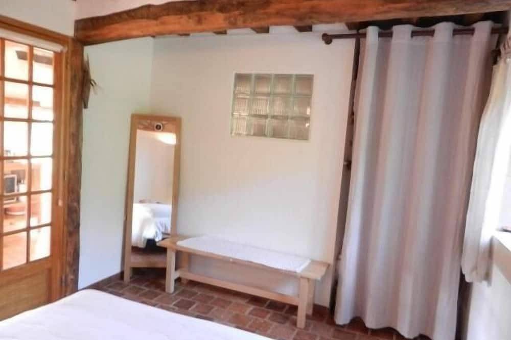 Gîte de charme Ecologique *** en Bourgogne - Ecolieu in Druyes-les-Belles-Fontaines, Région d'Auxerre
