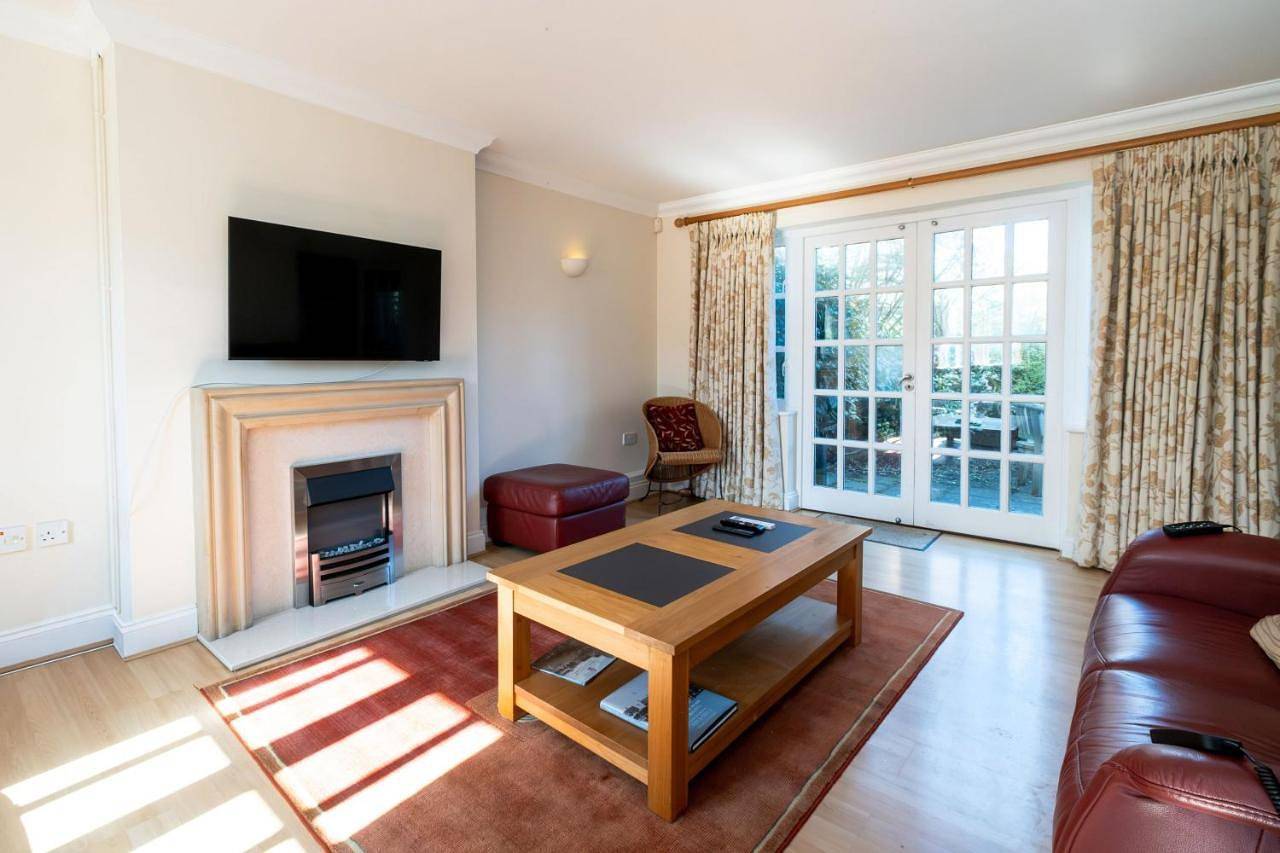 3 Sanctuary Court - Very close to famous #Thorpeness Meare and the beach - Close to Thorpeness Golf Club, Country Club and Tennis Courts - Manage by Aldeburgh Coastal Cottages in Thorpeness, Suffolk