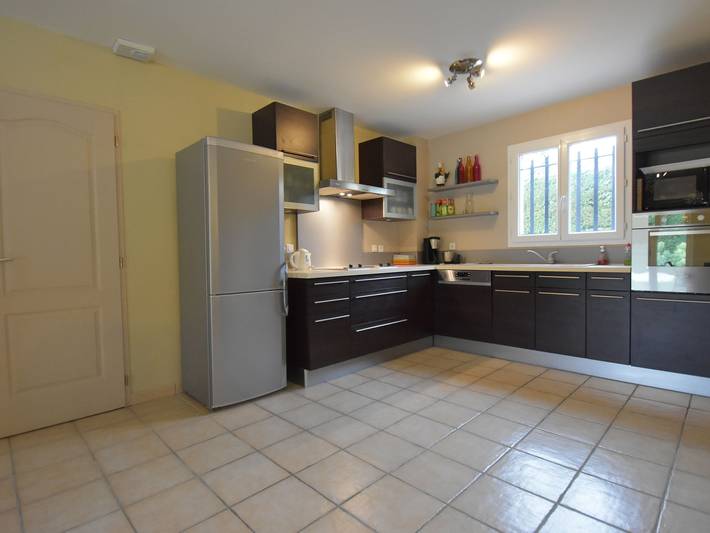 Spacious Villa with Pool in Beaumes-de-Venise, Vaucluse