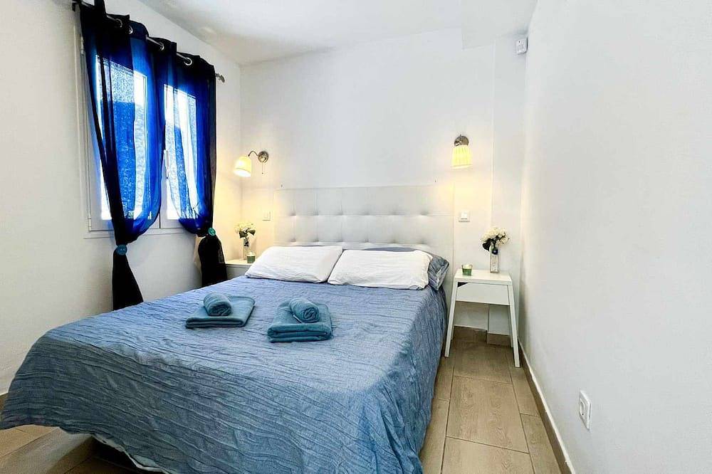 Entire apartment, Zaffiro – Sustainable Escape with Stunning Views in Puerto del Carmen, Tías