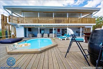 Location de vacances pour 10 personnes, avec piscine et terrasse à Le Carbet