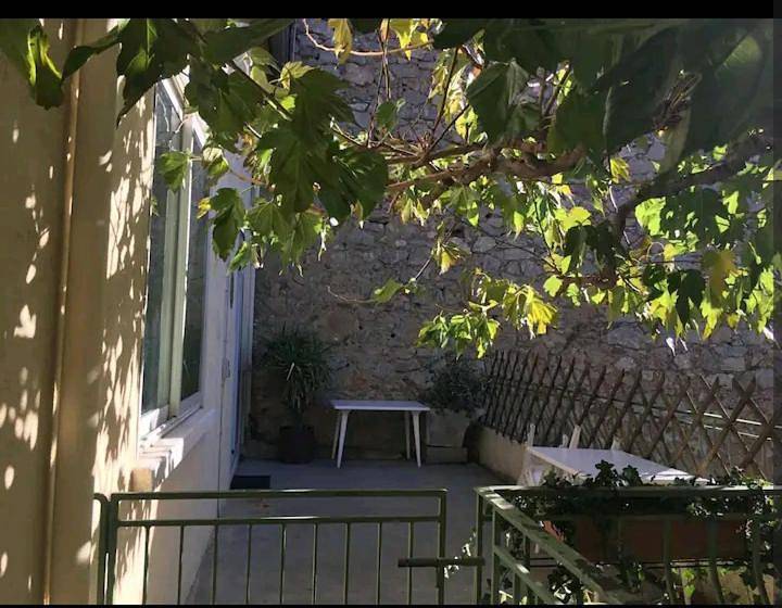Appartement entier, Grand Appartement 6 pers,lumineux,avec terrasse Sud de France in Tuchan, Côte méditerranéenne (France)