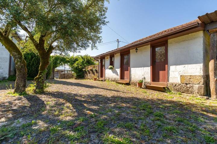 Casa rural para 4 personas, con jardín además de piscina y vistas, Se admiten mascotas en Distrito de Braga - 3