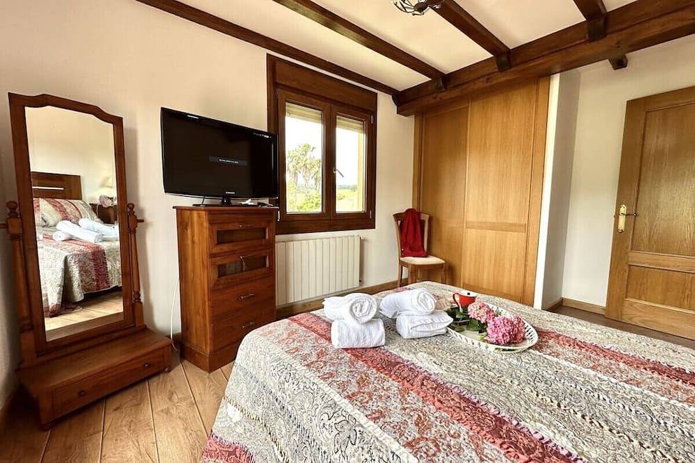Gran villa con jardín  - Villa El Quejigal 13800 in Bareyo, Cantabrian Coast