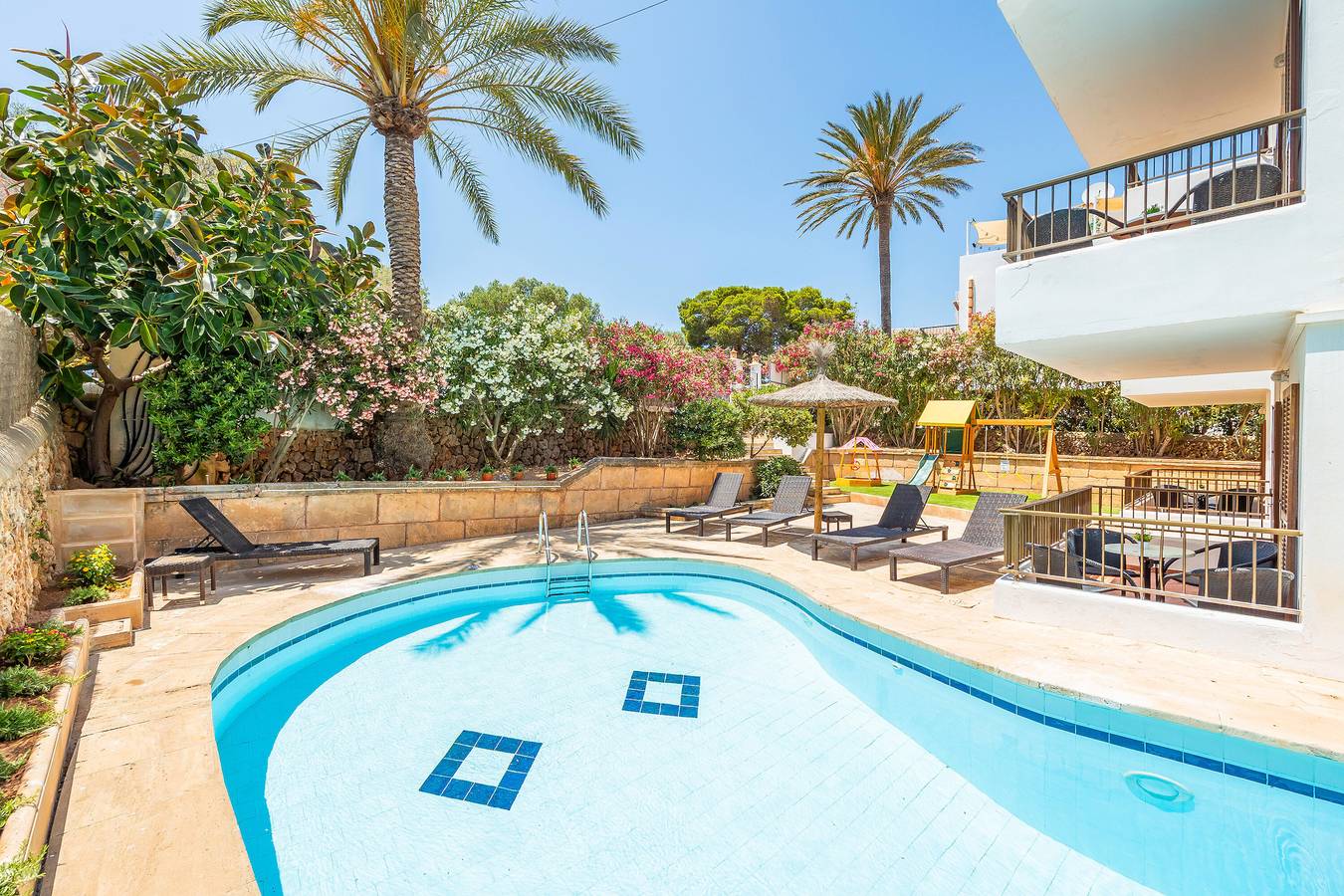 Appartamento intero, Appartamento 'Gran Sol Family 6' con piscina condivisa, Wi-Fi e aria condizionata in Cala Serena, Felanitx