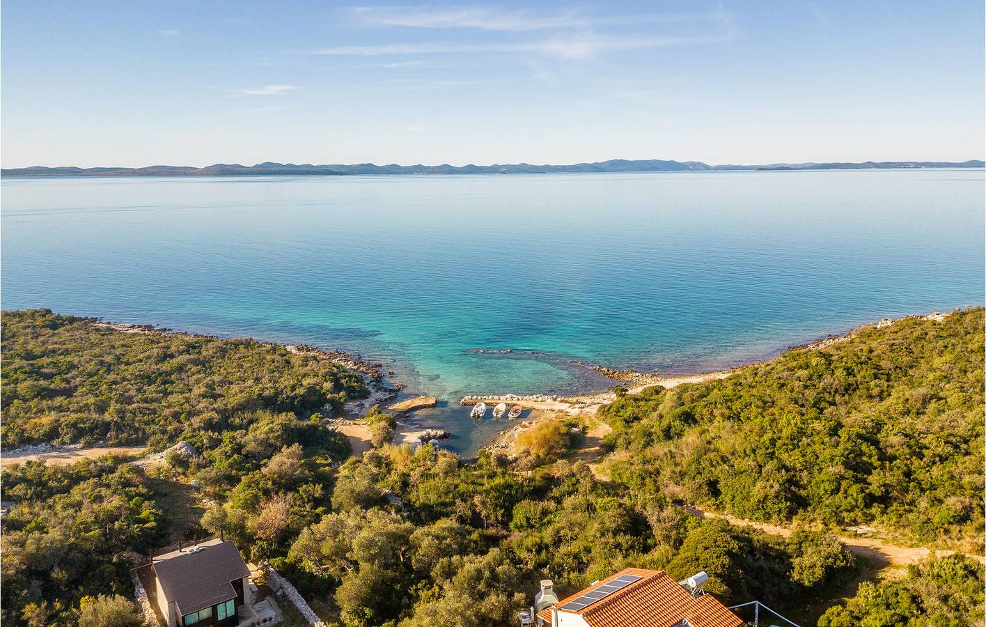 Apartamento acolhedor de 1 quarto perto da costa, com terraço e estacionamento in Nevidane, Pasman