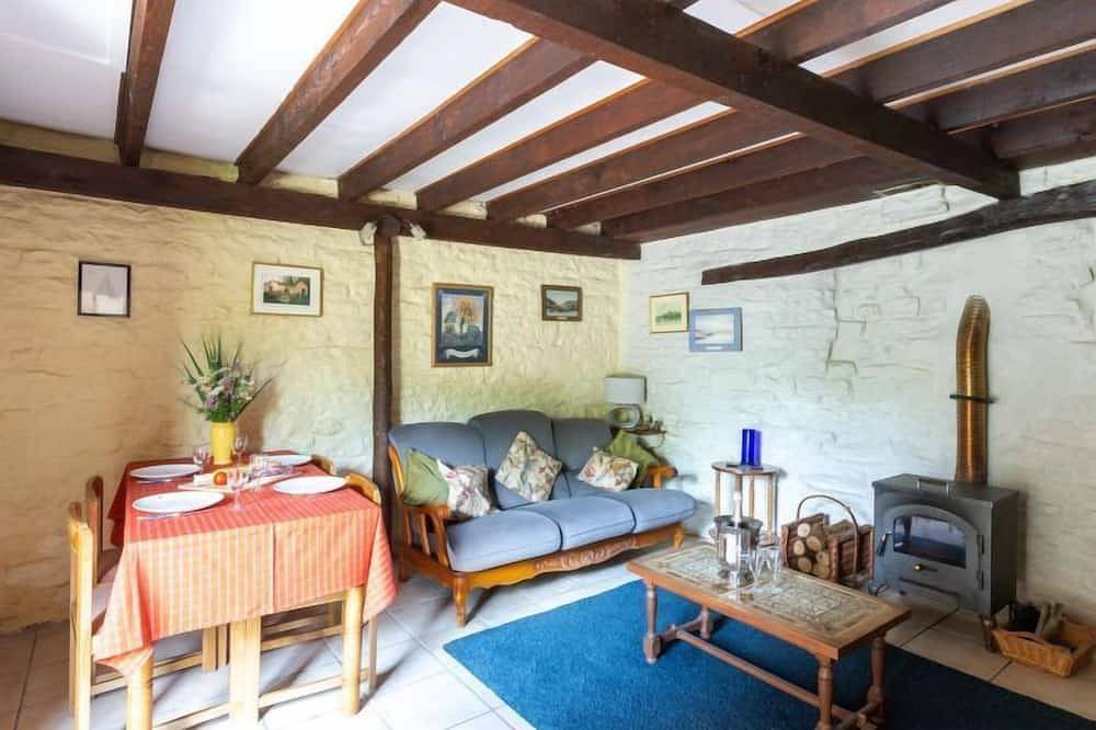 Chez Milou in Tanlay, Arrondissement d'Avallon