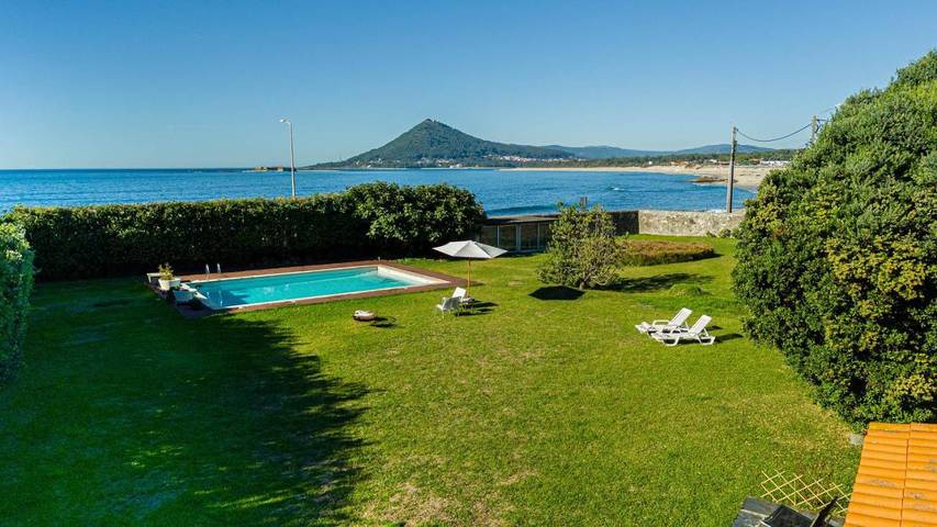 Villa para 8 pessoas, com Terraço e Jardim e ainda Piscina and Vista em Moledo