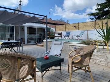 Gîte pour 4 personnes, avec piscine et jardin à Naujac-sur-Mer