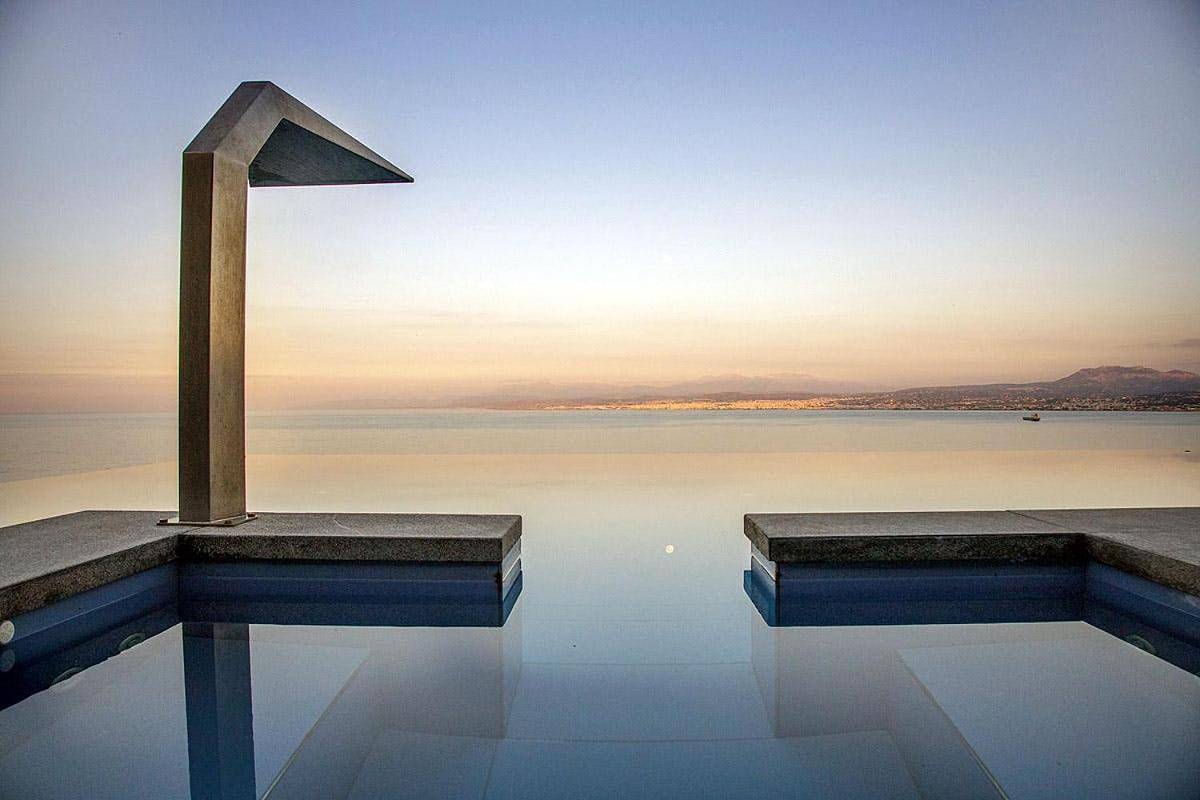 Appartement entier, Readmyhostprofile # Luxury 6 Bedroom Villa with Pool in Myrties, Kalymnos