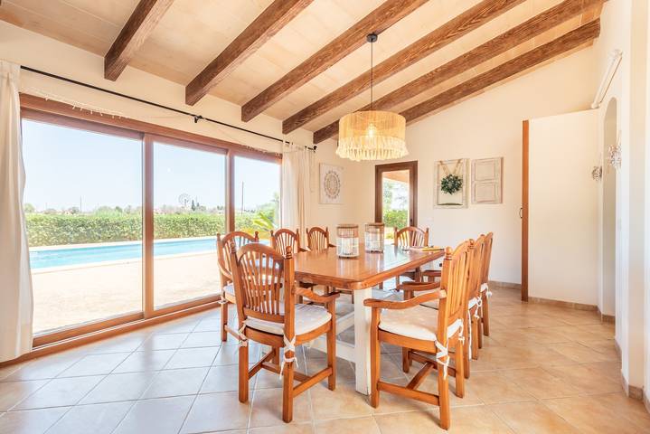 Majorcan Holiday Home with Pool, Wi-Fi, Garden and Patio in Campos, South Majorca