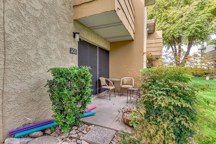 Vacation rental for 6 people, with terrace and yard as well as pool in Scottsdale