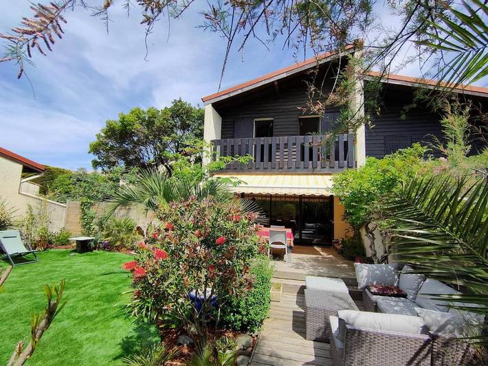 Villa pour 6 personnes, avec Balcon ainsi que Terrasse et Jardin à Seignosse