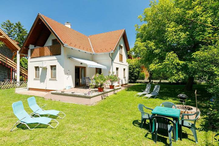 Ferienwohnung für 4 Personen, mit Garten in Balatonakali